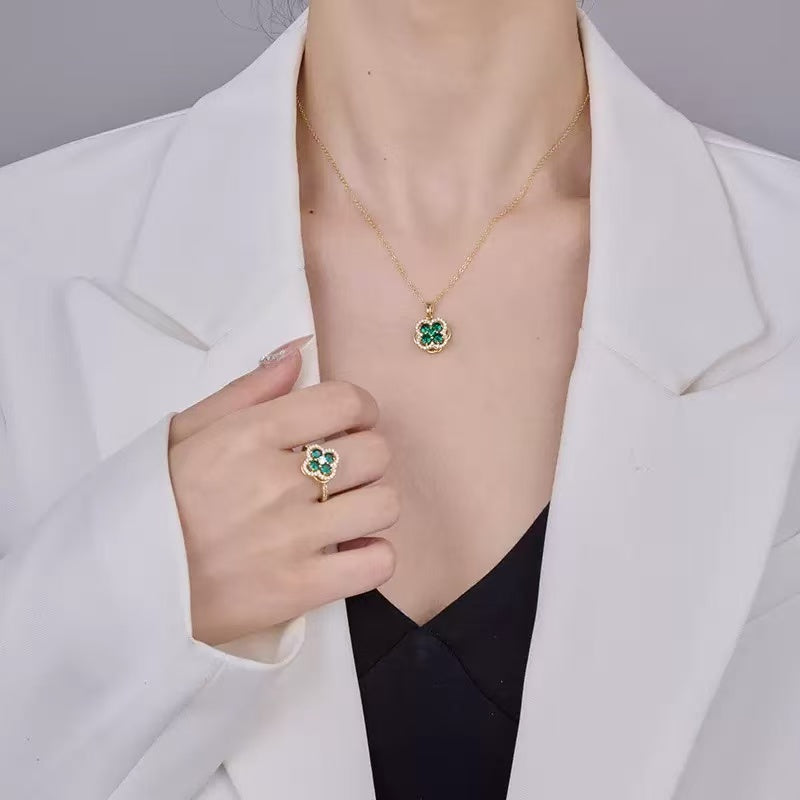Clover Pendant Necklace